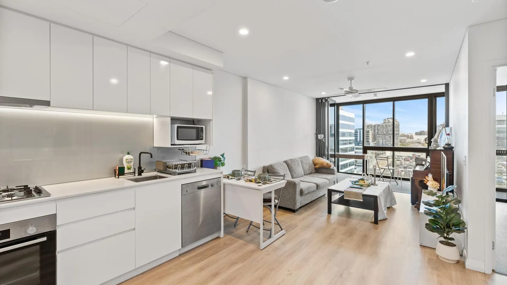 Breathtaking Fortitude Valley Apartment Μπρίσμπεϊν