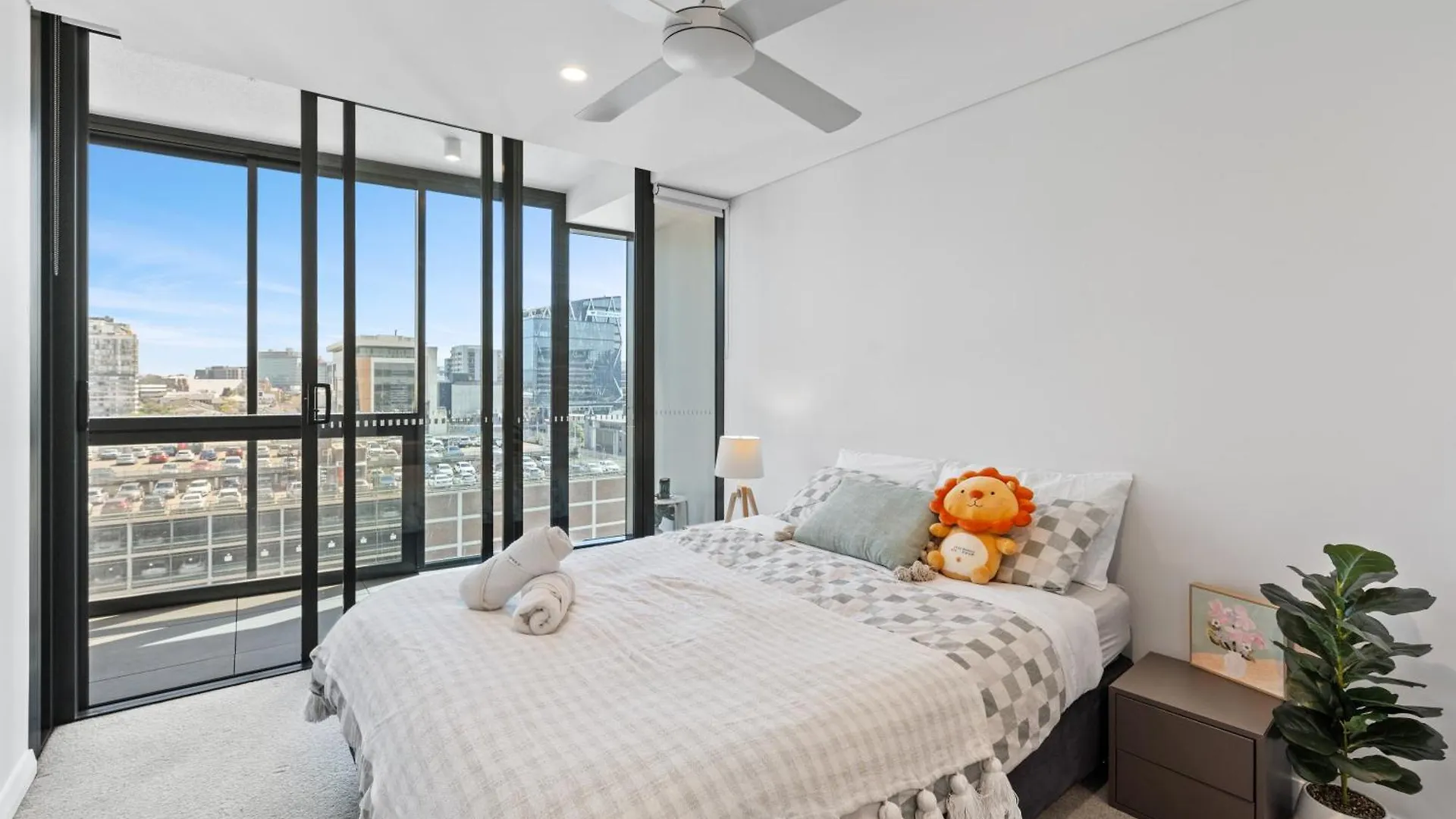 Breathtaking Fortitude Valley Apartment Μπρίσμπεϊν
