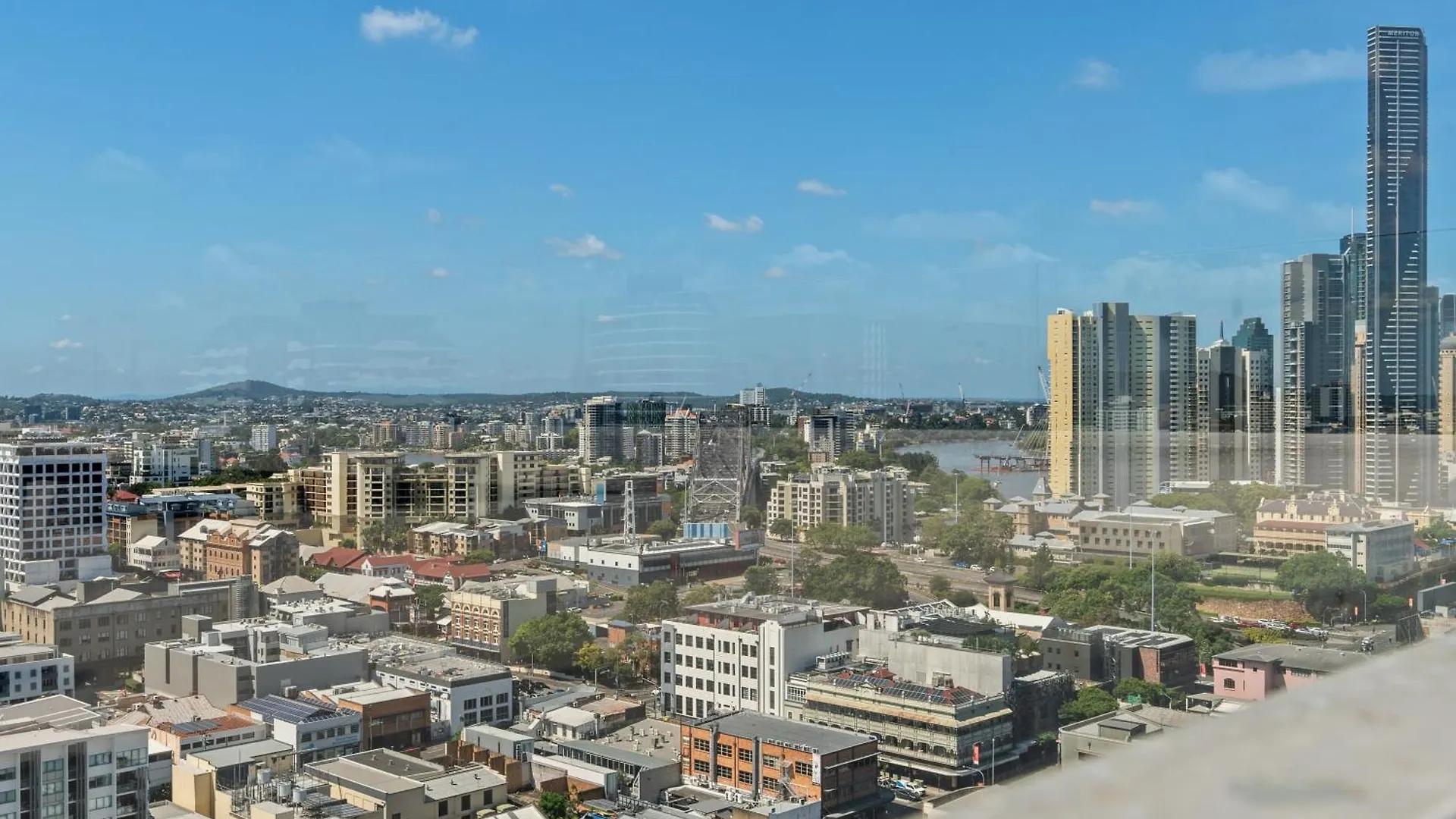 Breathtaking Fortitude Valley Apartment Μπρίσμπεϊν